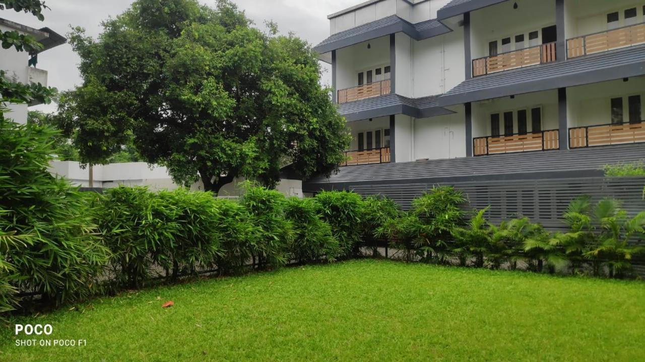 Emperor-Hotel Rachana Continental Pvt Ltd Kizhake Chālakudi Dış mekan fotoğraf