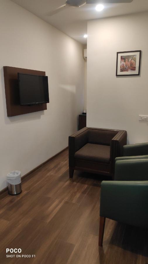 Emperor-Hotel Rachana Continental Pvt Ltd Kizhake Chālakudi Dış mekan fotoğraf