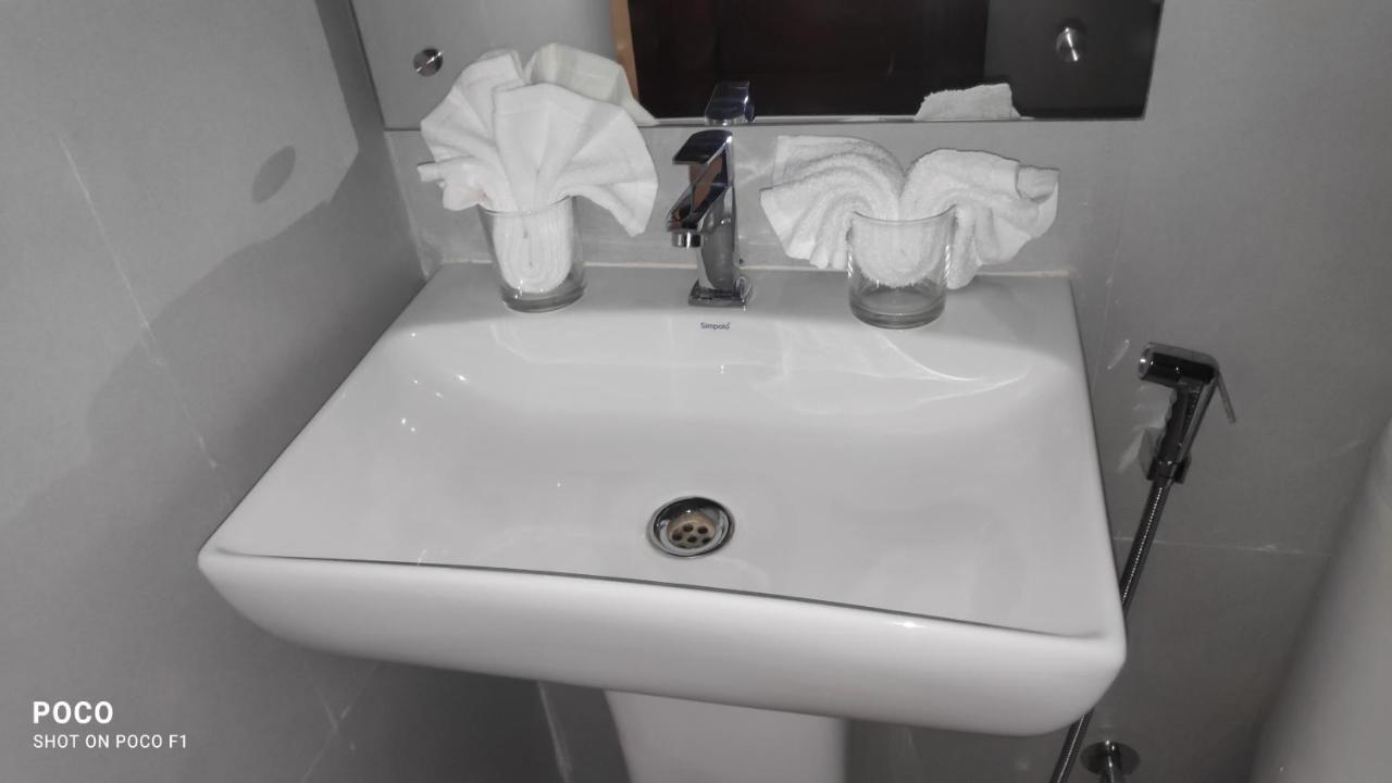 Emperor-Hotel Rachana Continental Pvt Ltd Kizhake Chālakudi Dış mekan fotoğraf